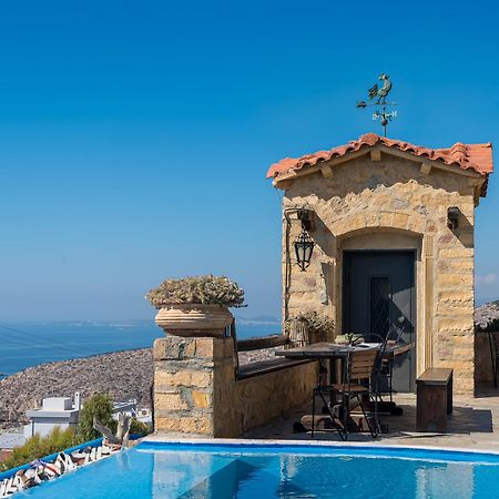 הוילה לגוניסי Four Seasons Stonework Castle מראה חיצוני תמונה