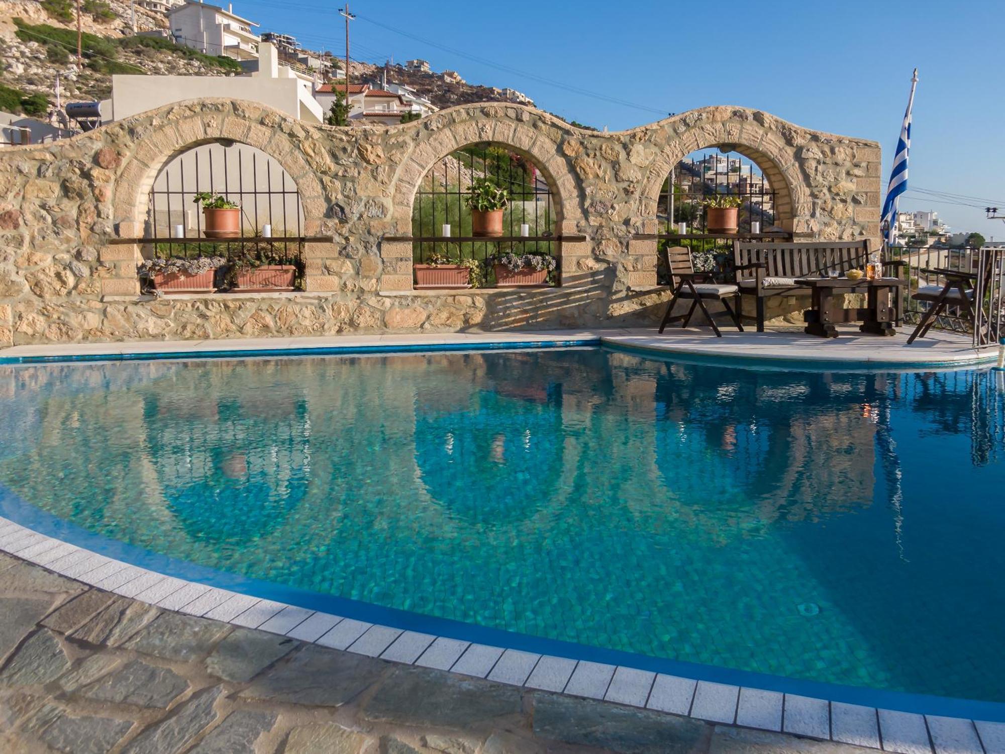 הוילה לגוניסי Four Seasons Stonework Castle מראה חיצוני תמונה